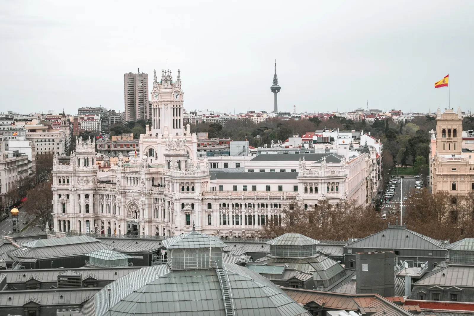 Madrid: Captivating aerial view of the iconic Palacio de Cibeles and Madrid cityscape, Spain.