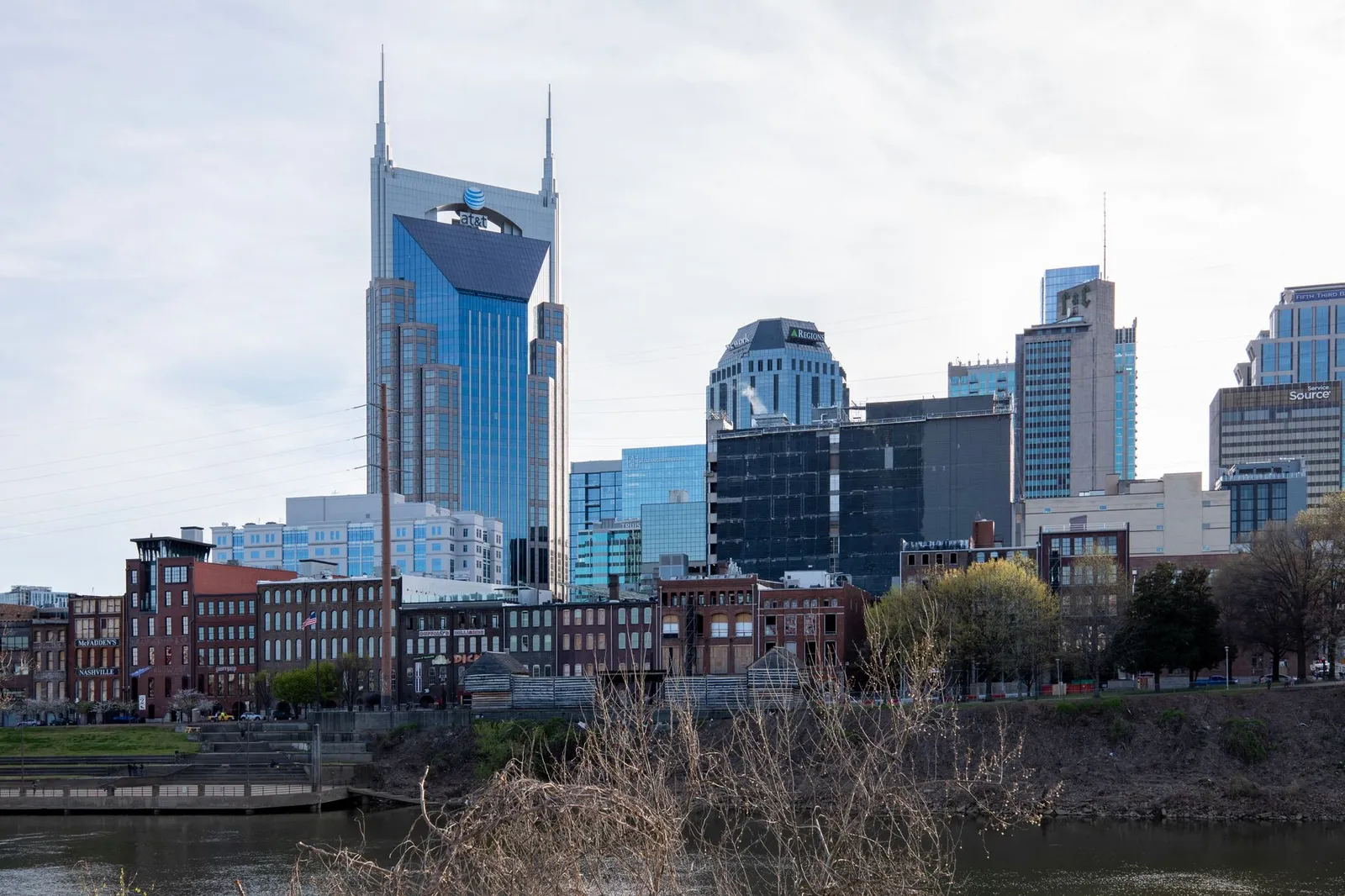 View of Nashville's iconic AT&T Building and downtown skyline.
